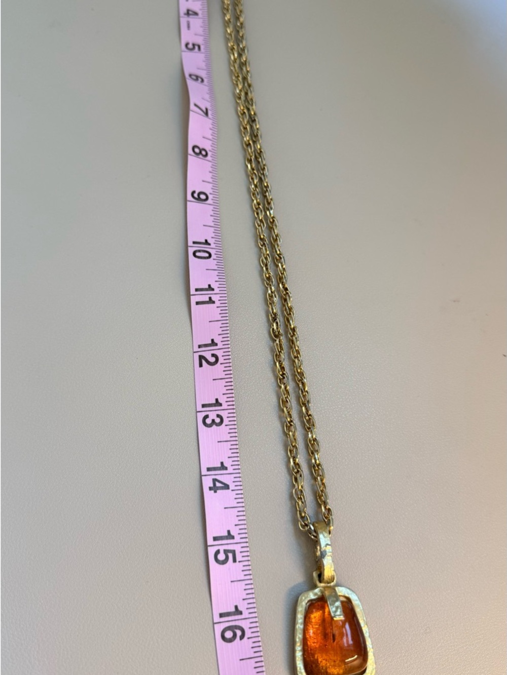 Roxanne Assoulin Gold toned necklace with Amber Stone - Picture 4 of 7